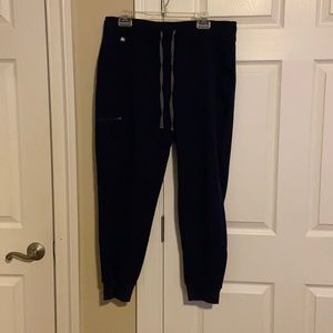 W scrub pants navy figs joggers